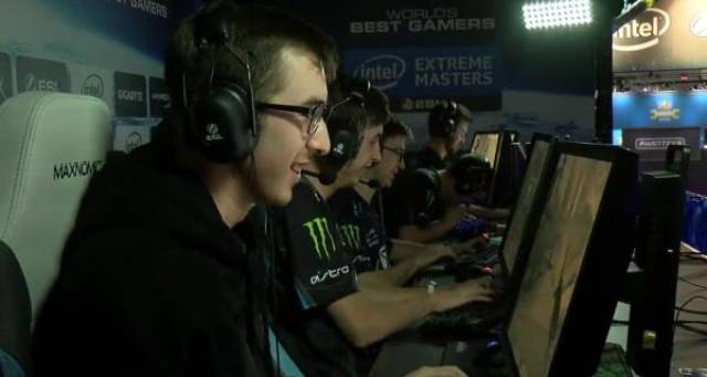 的进攻屡屡 的进攻屡屡