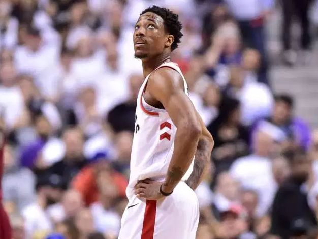 他的球队只 他的球队只