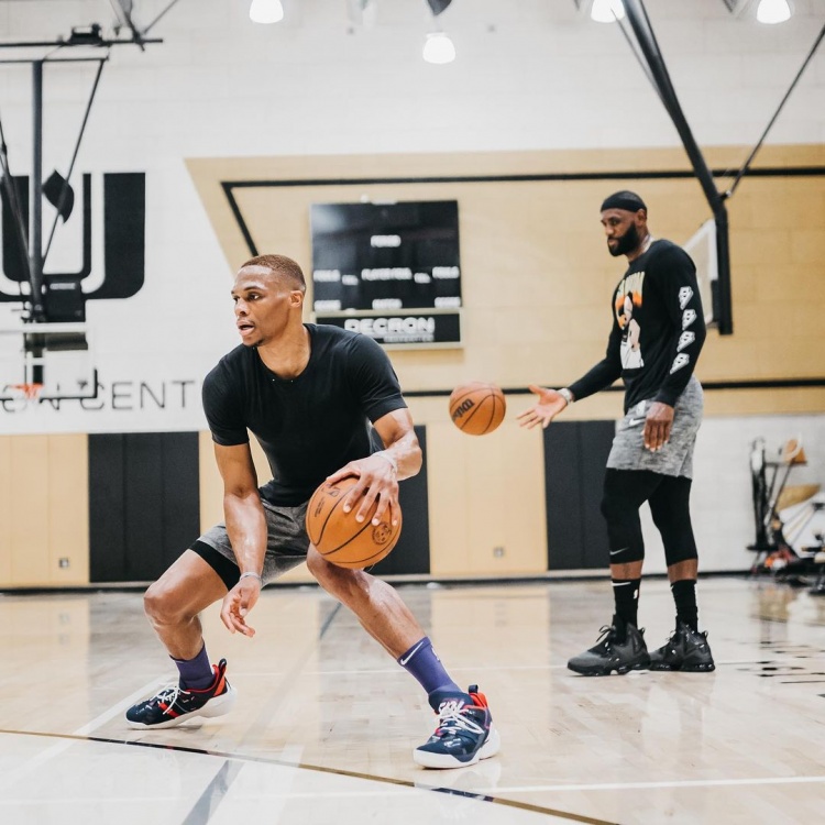 边路协防断 边路协防断