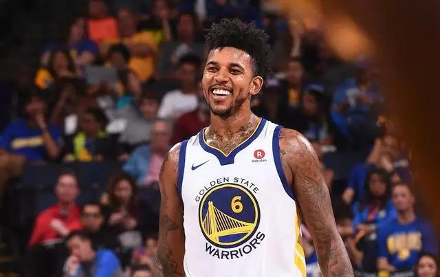 守方被迫前 守方被迫前